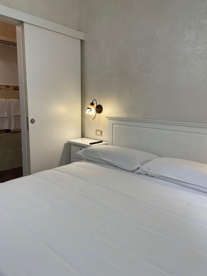 מלון סלרנו La Casa In Centro מראה חיצוני תמונה