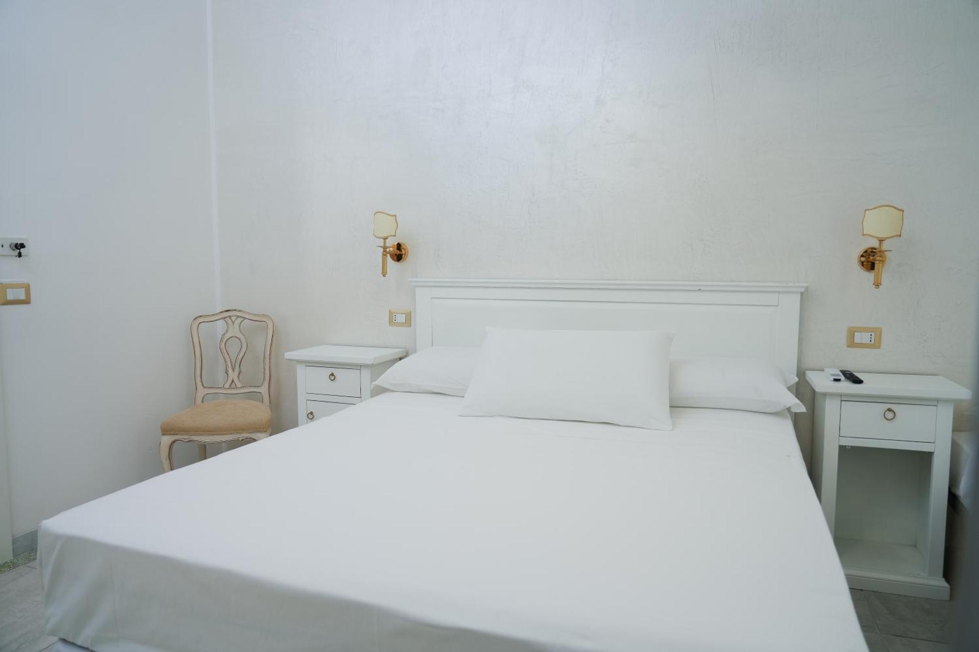 מלון סלרנו La Casa In Centro מראה חיצוני תמונה